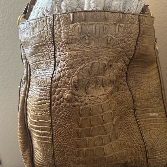 Brahmin Crocodile Embossed Tan Leather Bag Vintage bucket handbag! - Picture 3 of 7